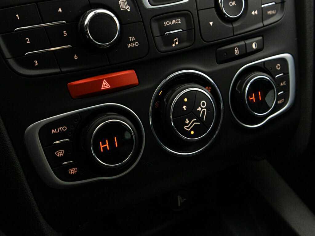 Citroen C4, 2012 Фото №15