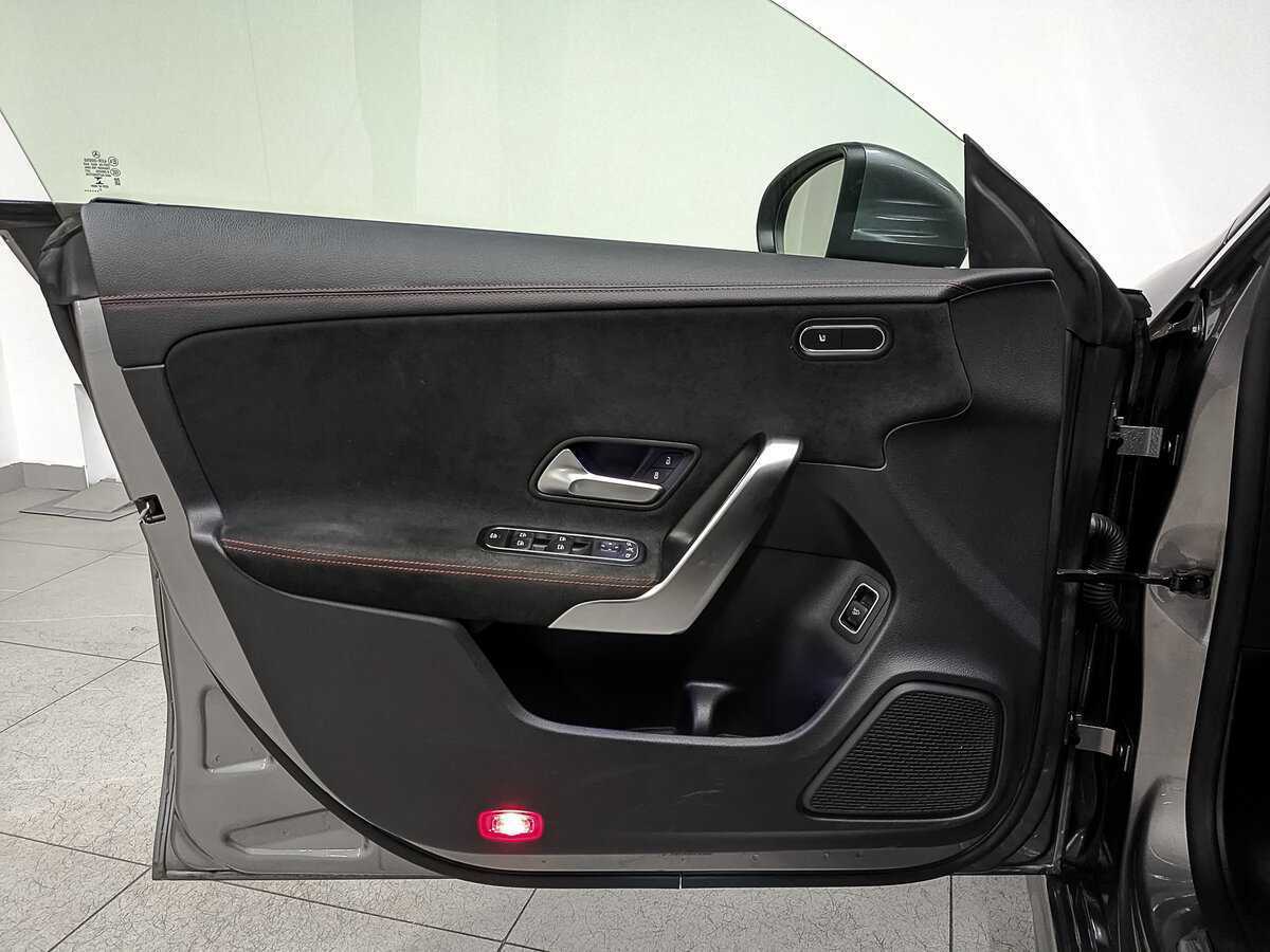 Mercedes-Benz CLA 200, 2021 Фото №19