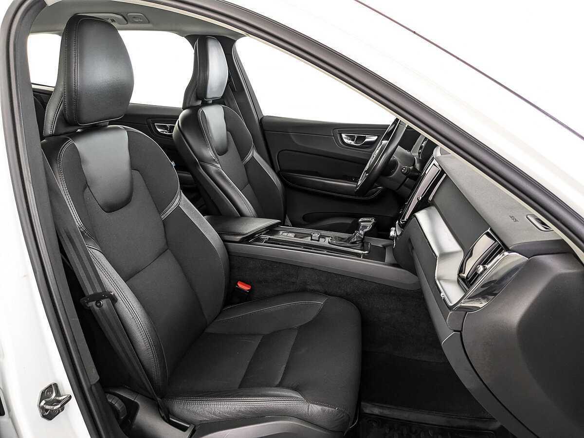 Volvo XC60, 2018 Фото №18