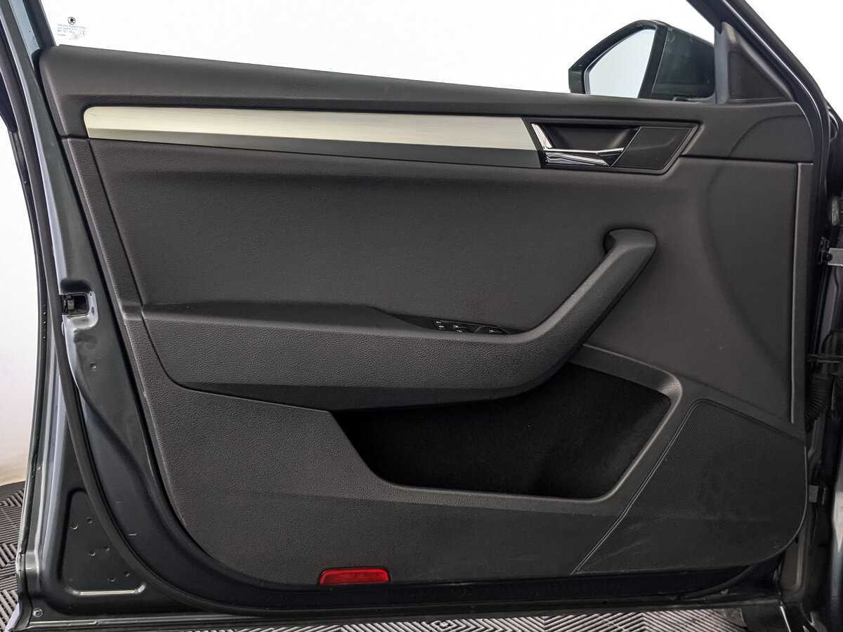 Skoda Superb, 2019 Фото №19