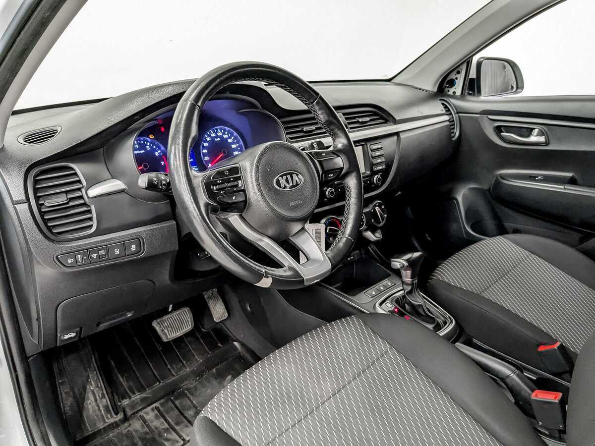Kia Rio X-Line, 2020 Фото №15