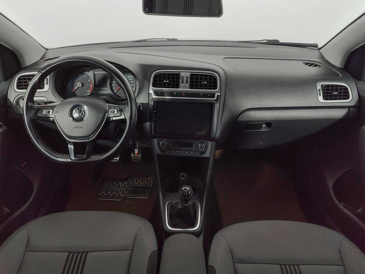 Volkswagen Polo, 2016 Фото №12