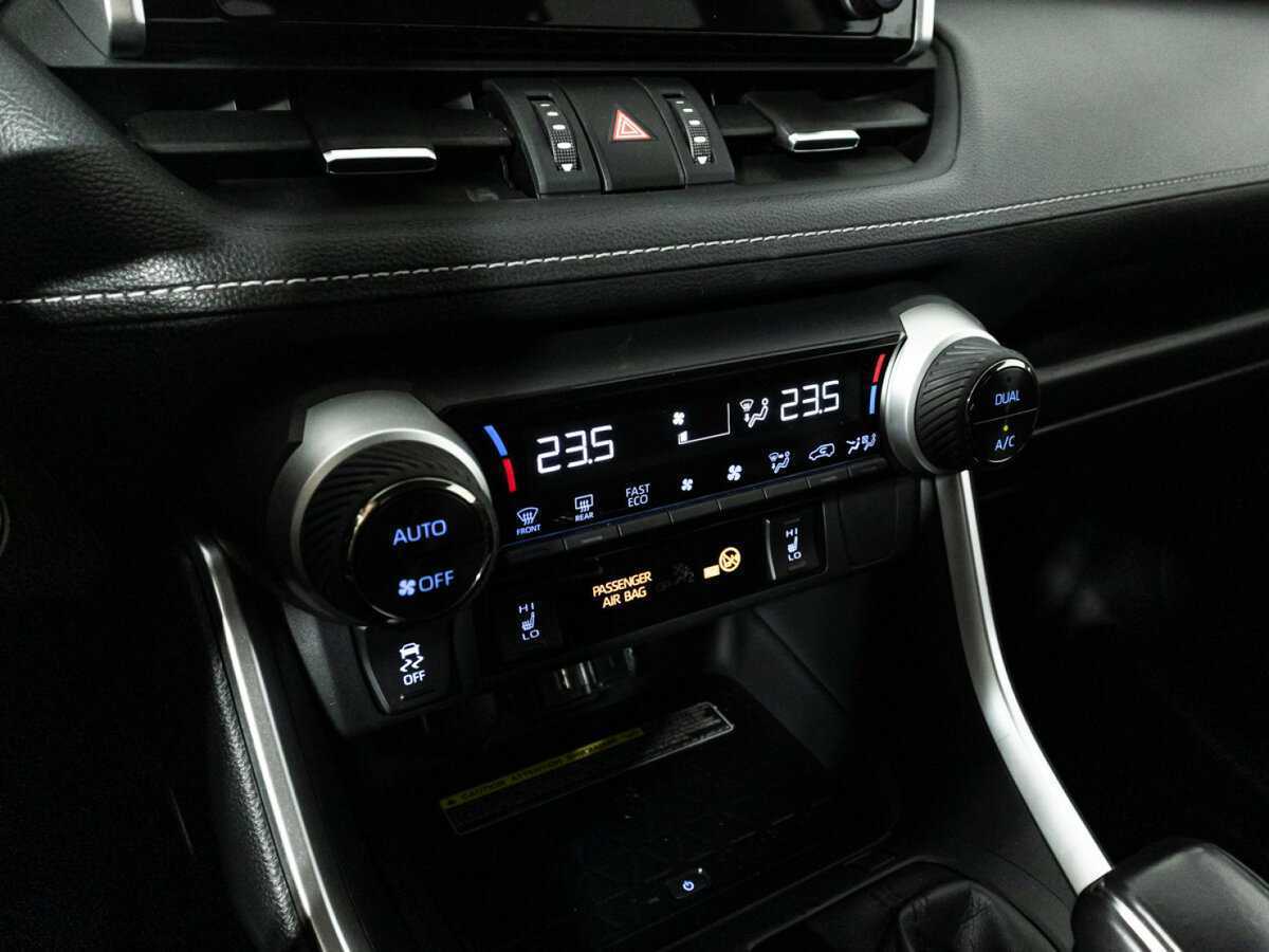 Toyota RAV4, 2021 Фото №19