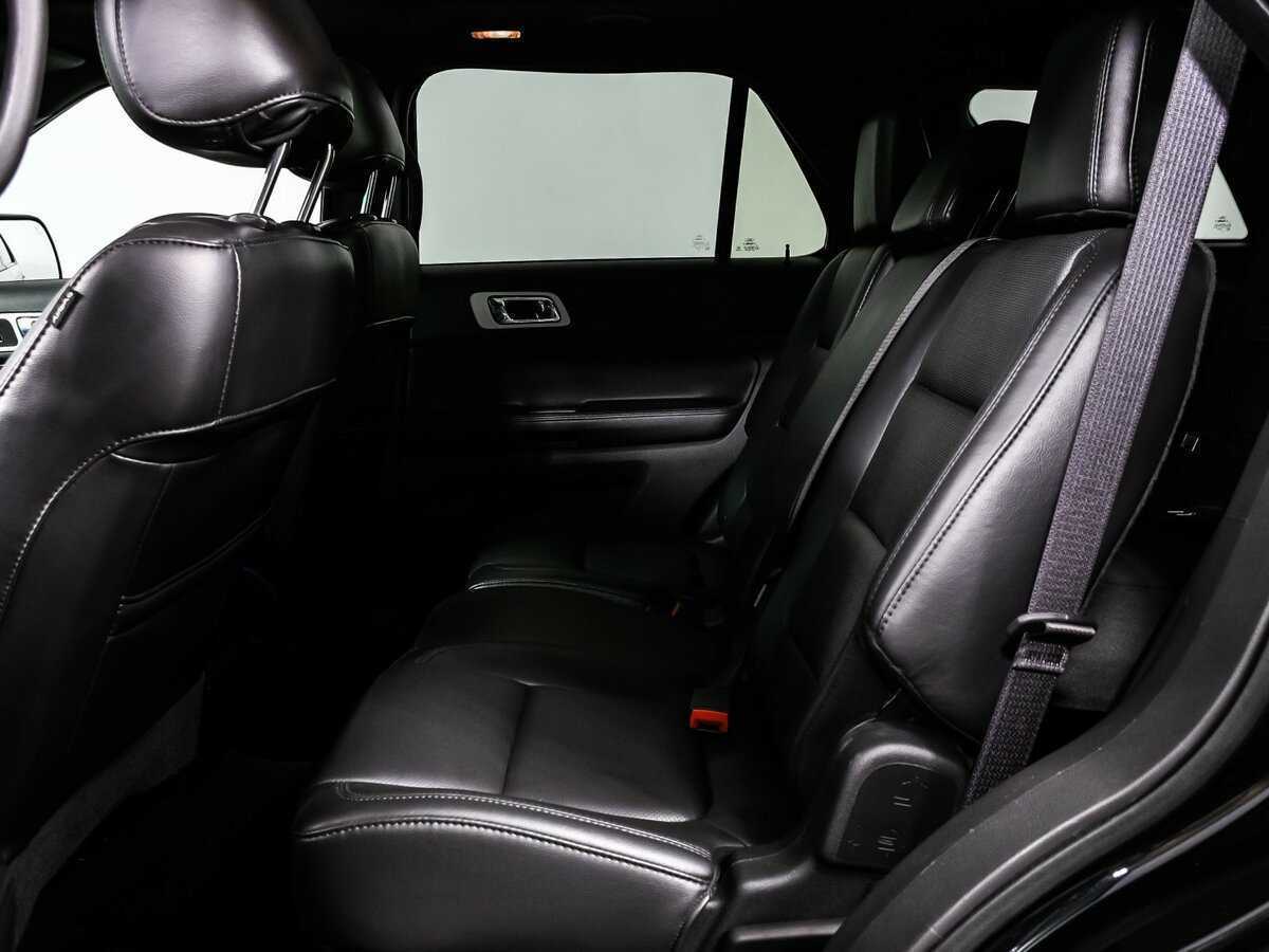 Ford Explorer, 2015 Фото №13