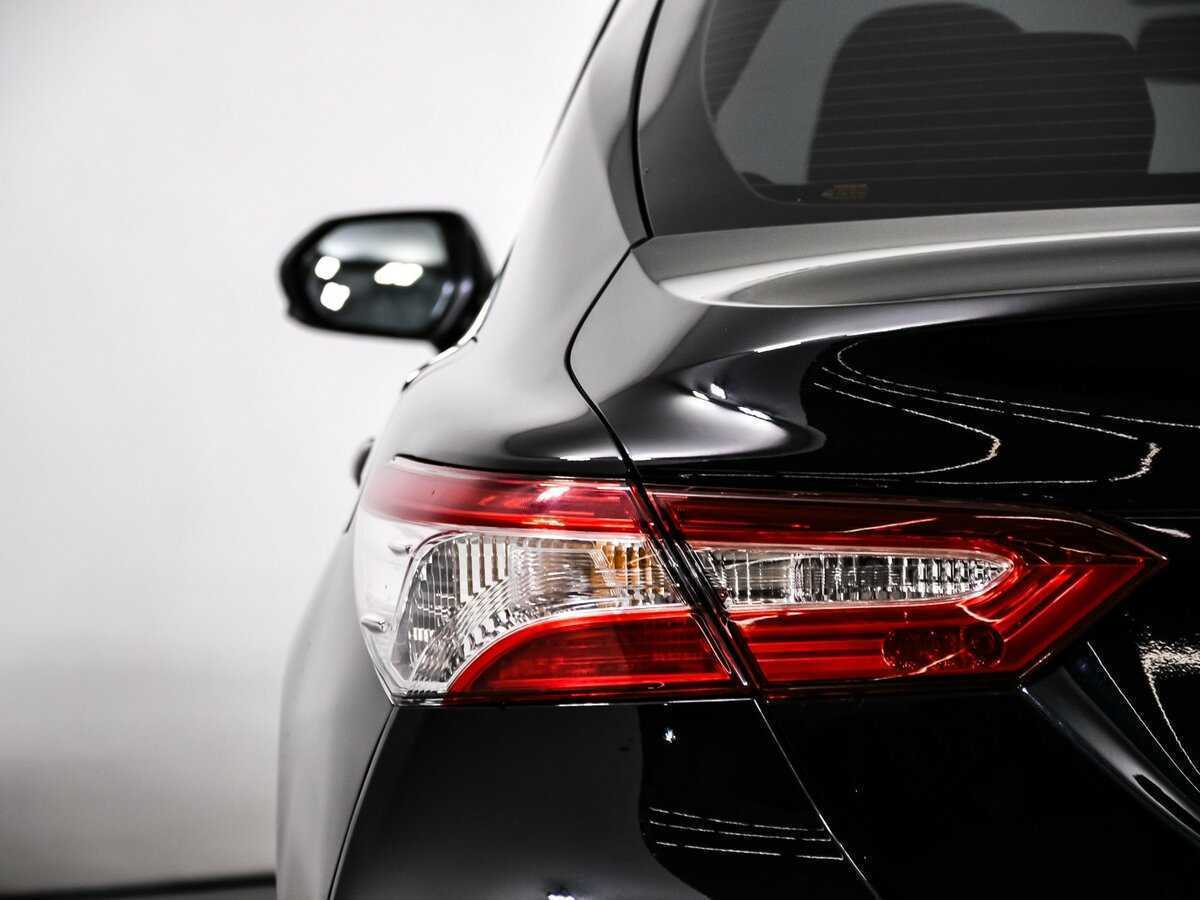 Toyota Camry, 2022 Фото №16