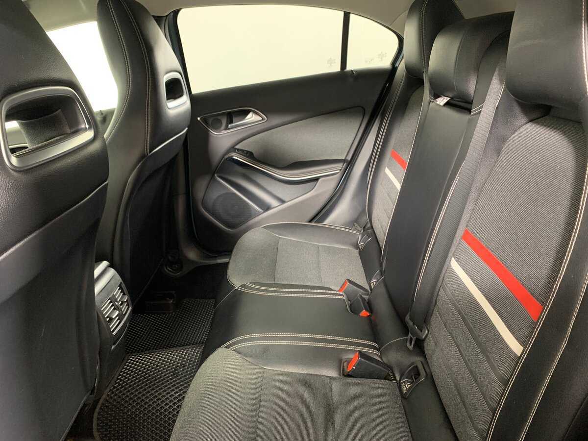 Mercedes-Benz A-Класс 180, 2013 Фото №18