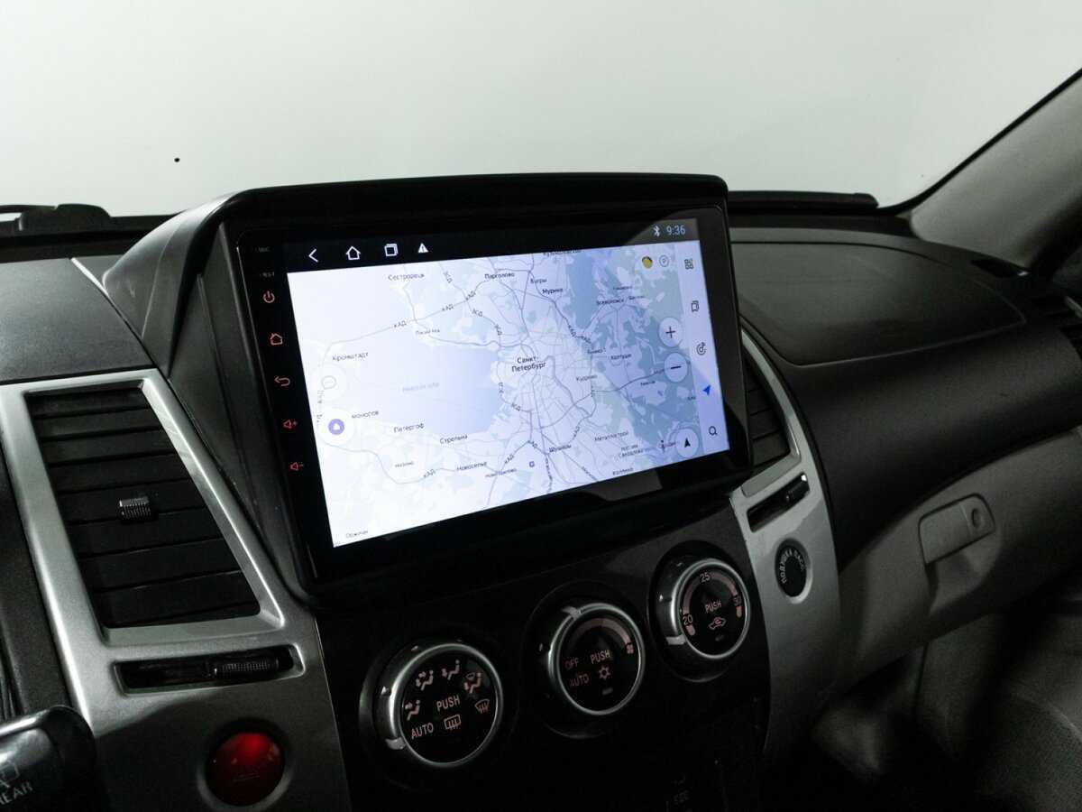 Mitsubishi Pajero Sport, 2013 Фото №15