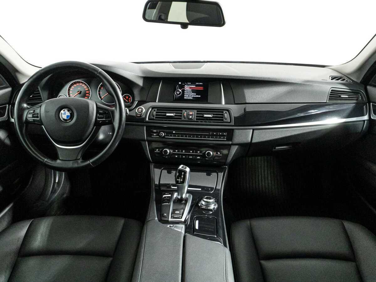 BMW 5 серии 520i, 2016 Фото №13