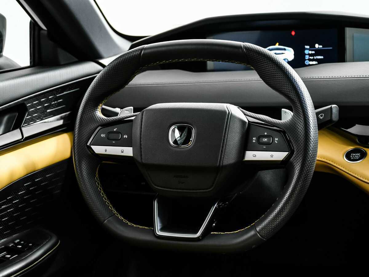 Changan UNI-V, 2023 Фото №17