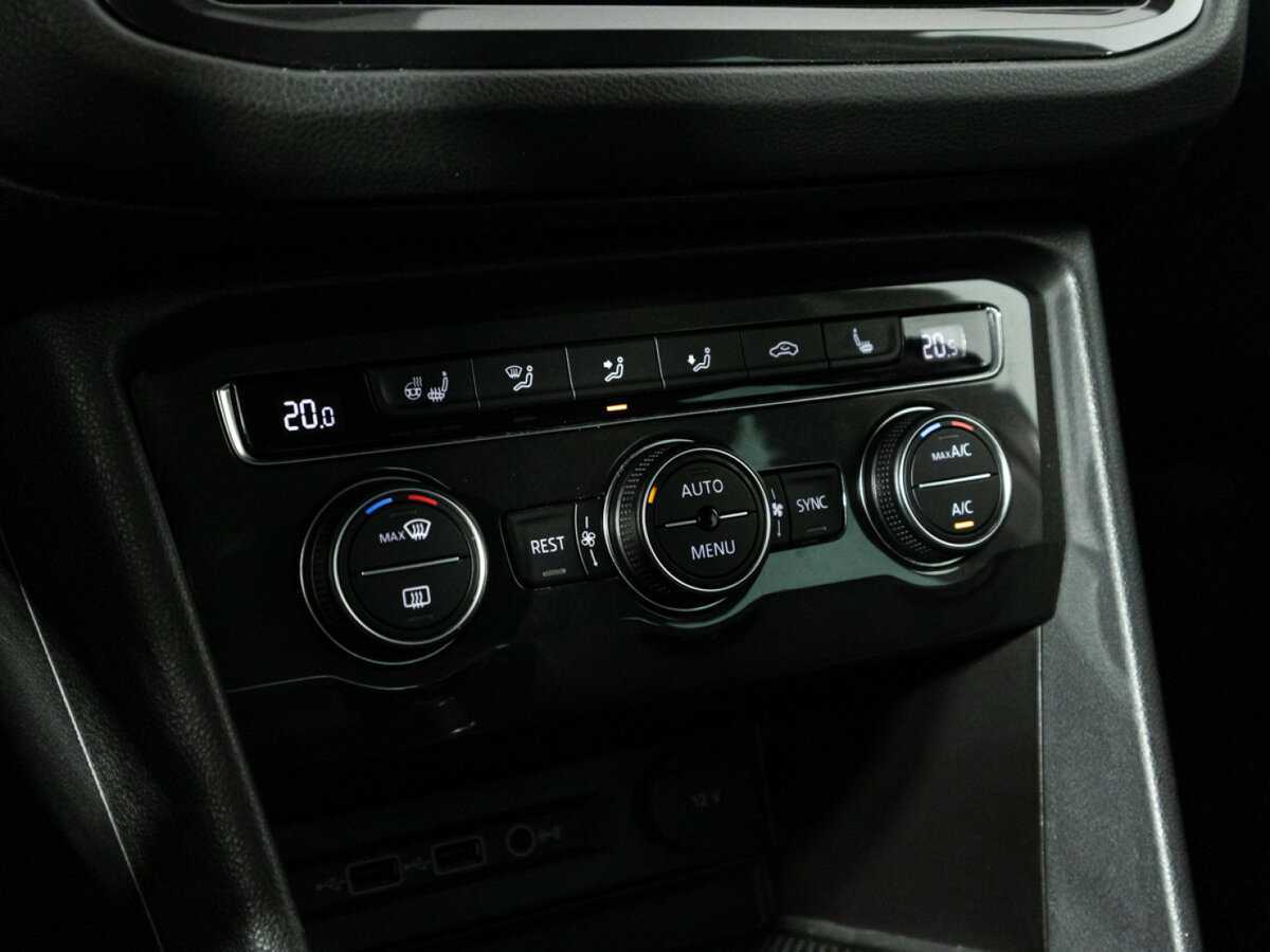 Volkswagen Tiguan, 2018 Фото №19