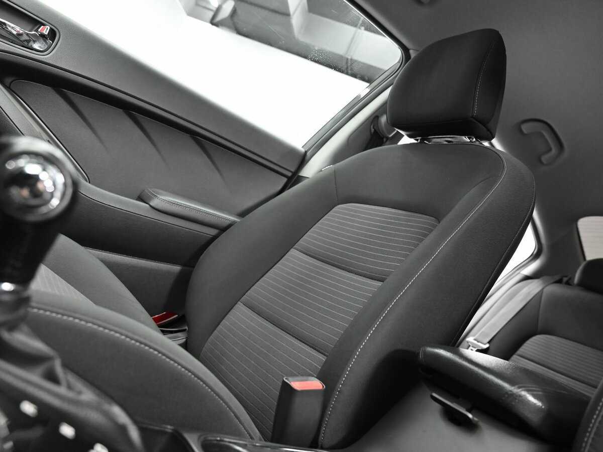 Kia Cerato, 2018 Фото №17