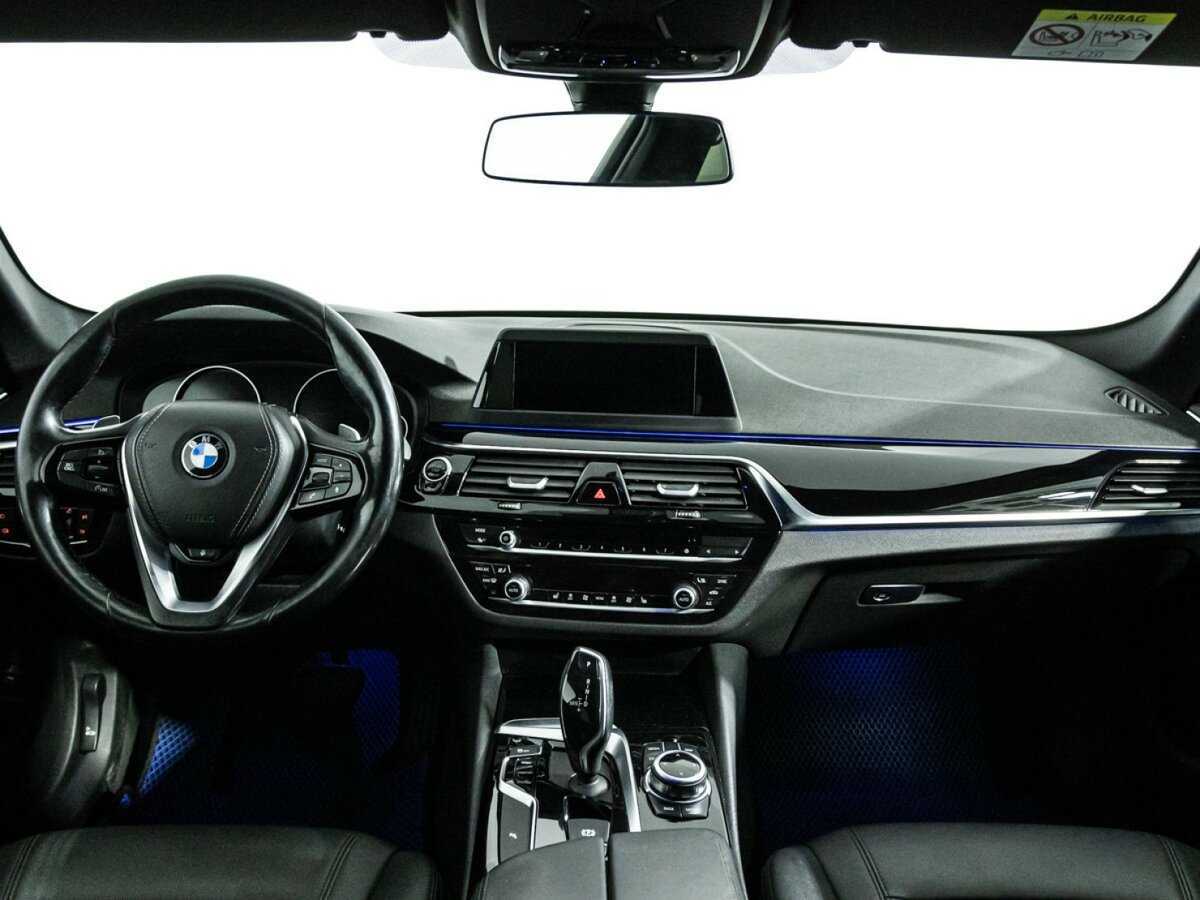 BMW 5 серии 520d xDrive, 2017 Фото №13