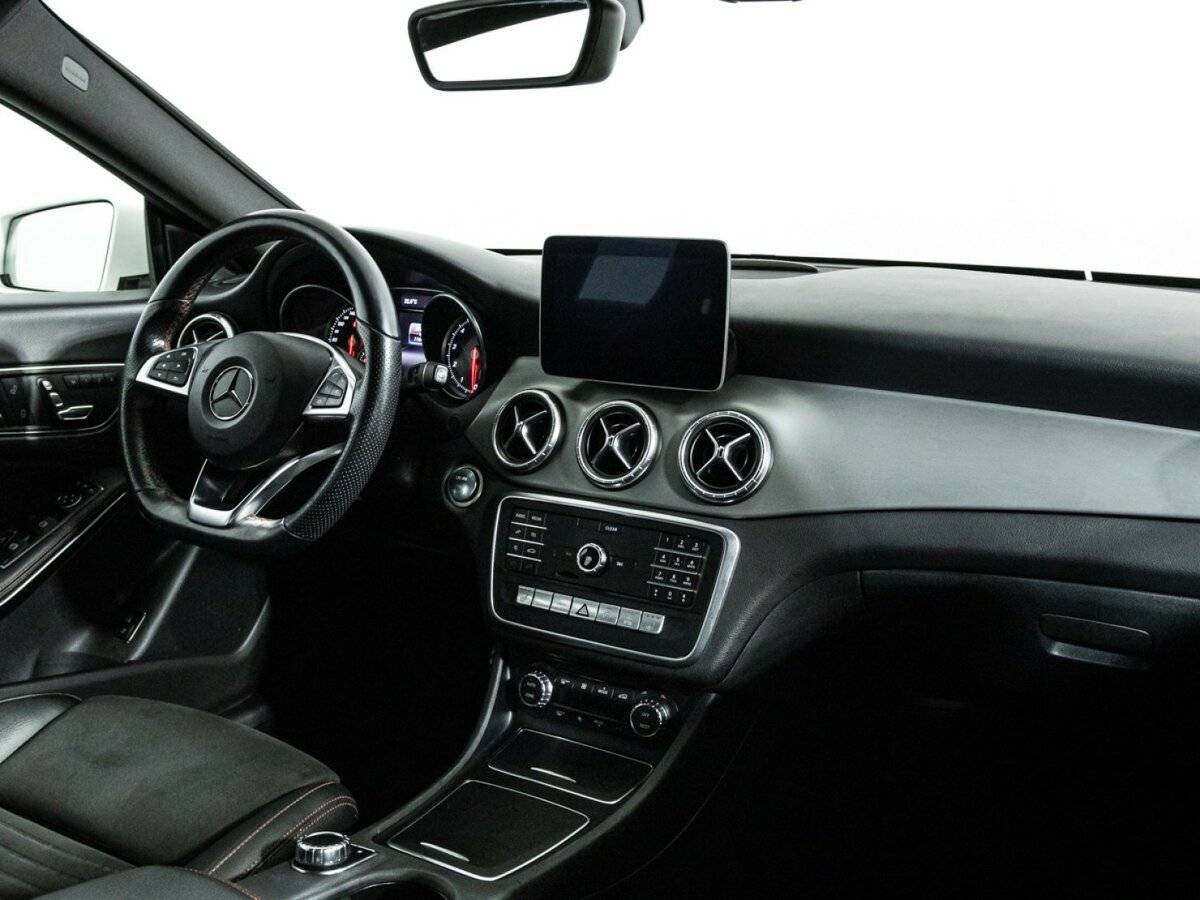 Mercedes-Benz CLA 200, 2018 Фото №9