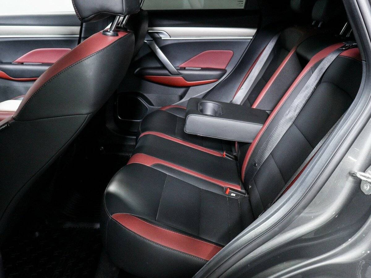 Geely Coolray, 2023 Фото №7