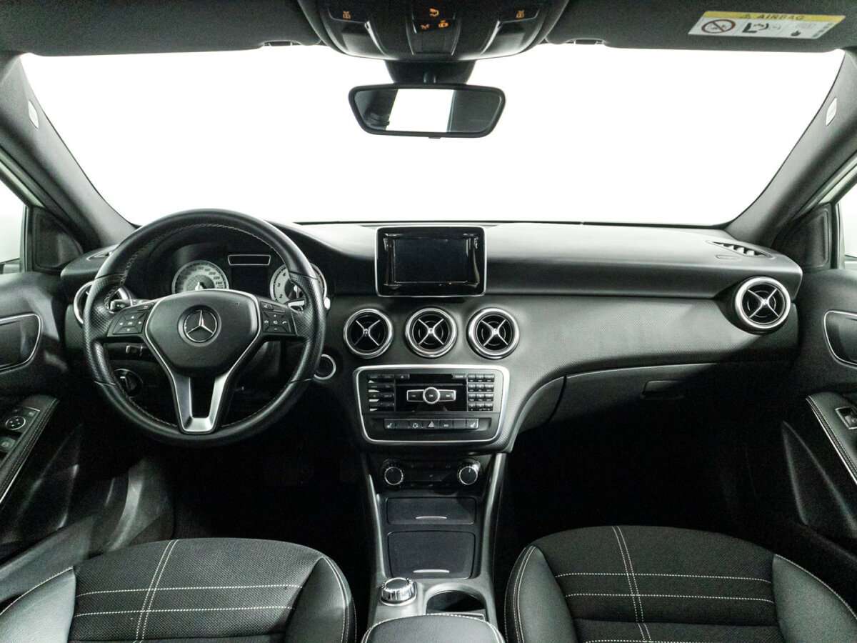 Mercedes-Benz A-Класс 180, 2013 Фото №13