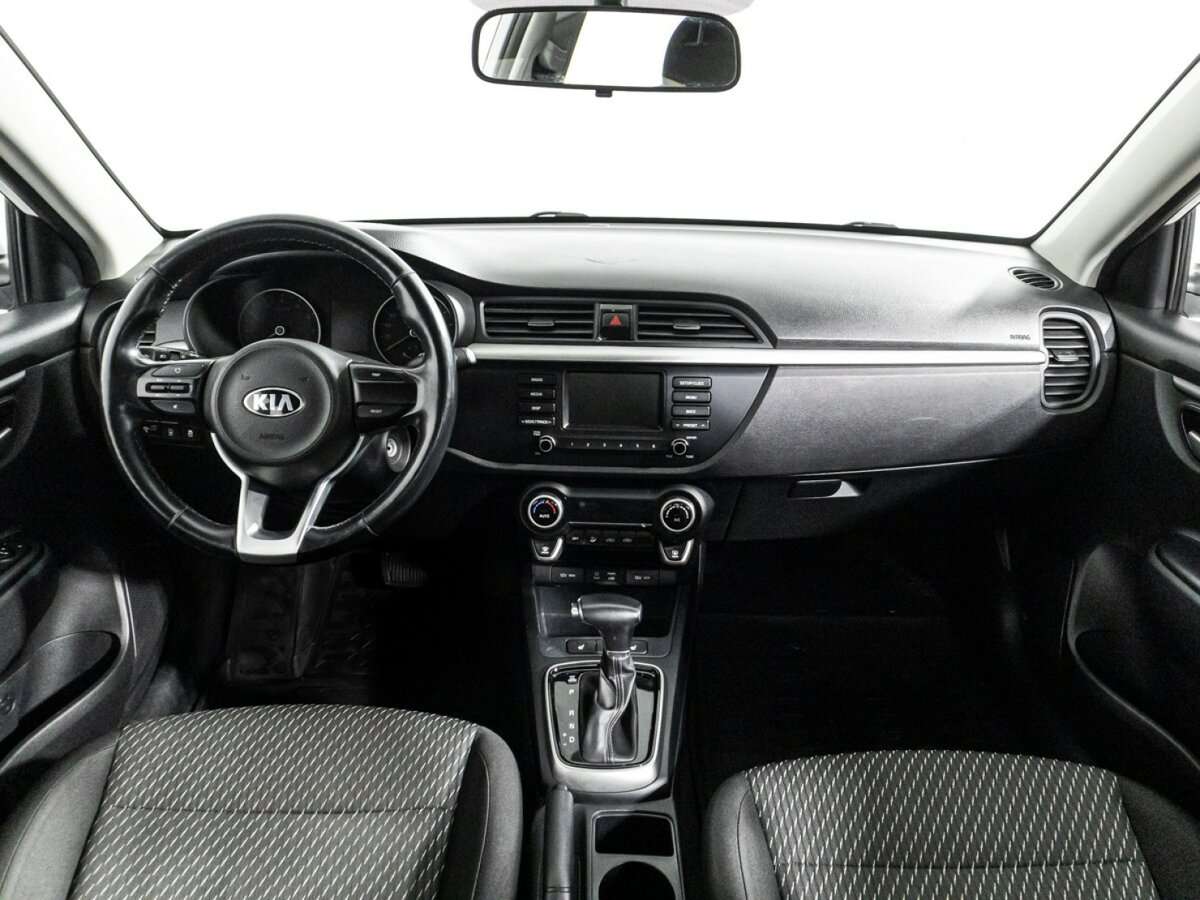 Kia Rio, 2018 Фото №13