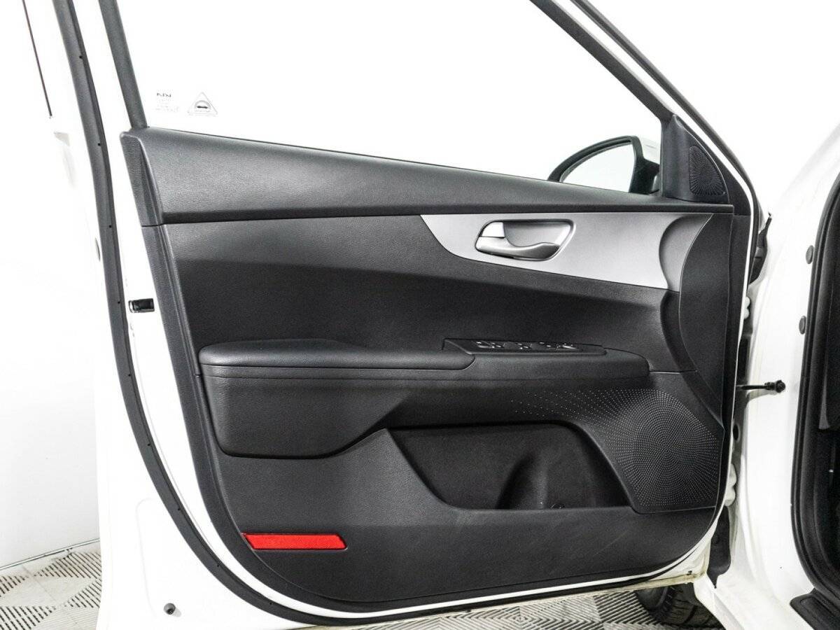 Kia Cerato, 2021 Фото №25