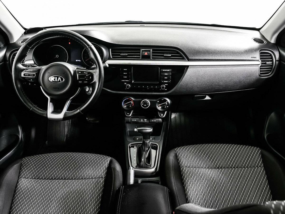 Kia Rio, 2018 Фото №11
