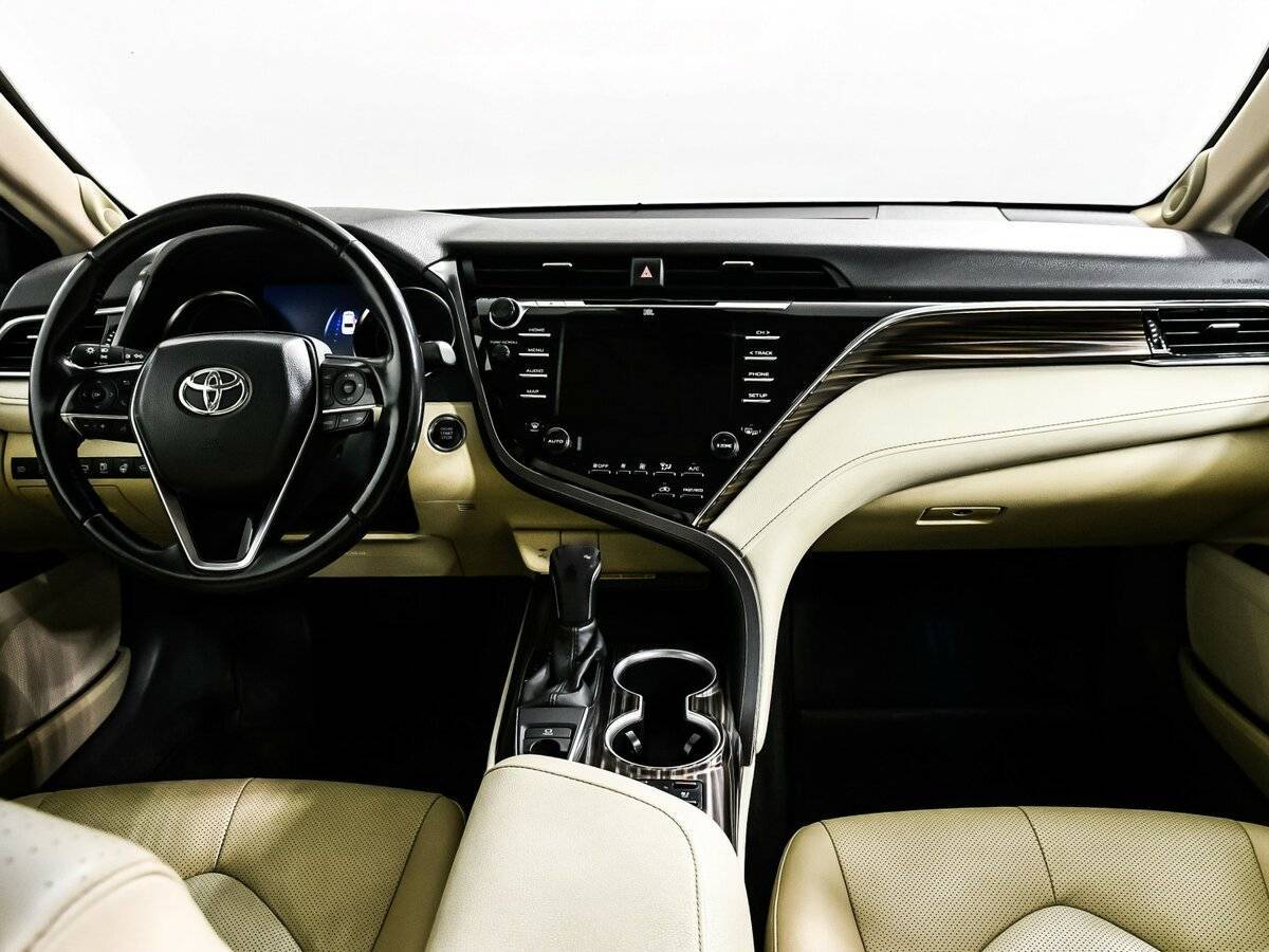 Toyota Camry, 2020 Фото №11