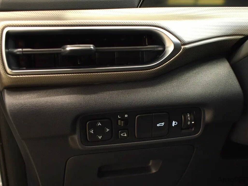 Changan UNI-T, 2023 Фото №10