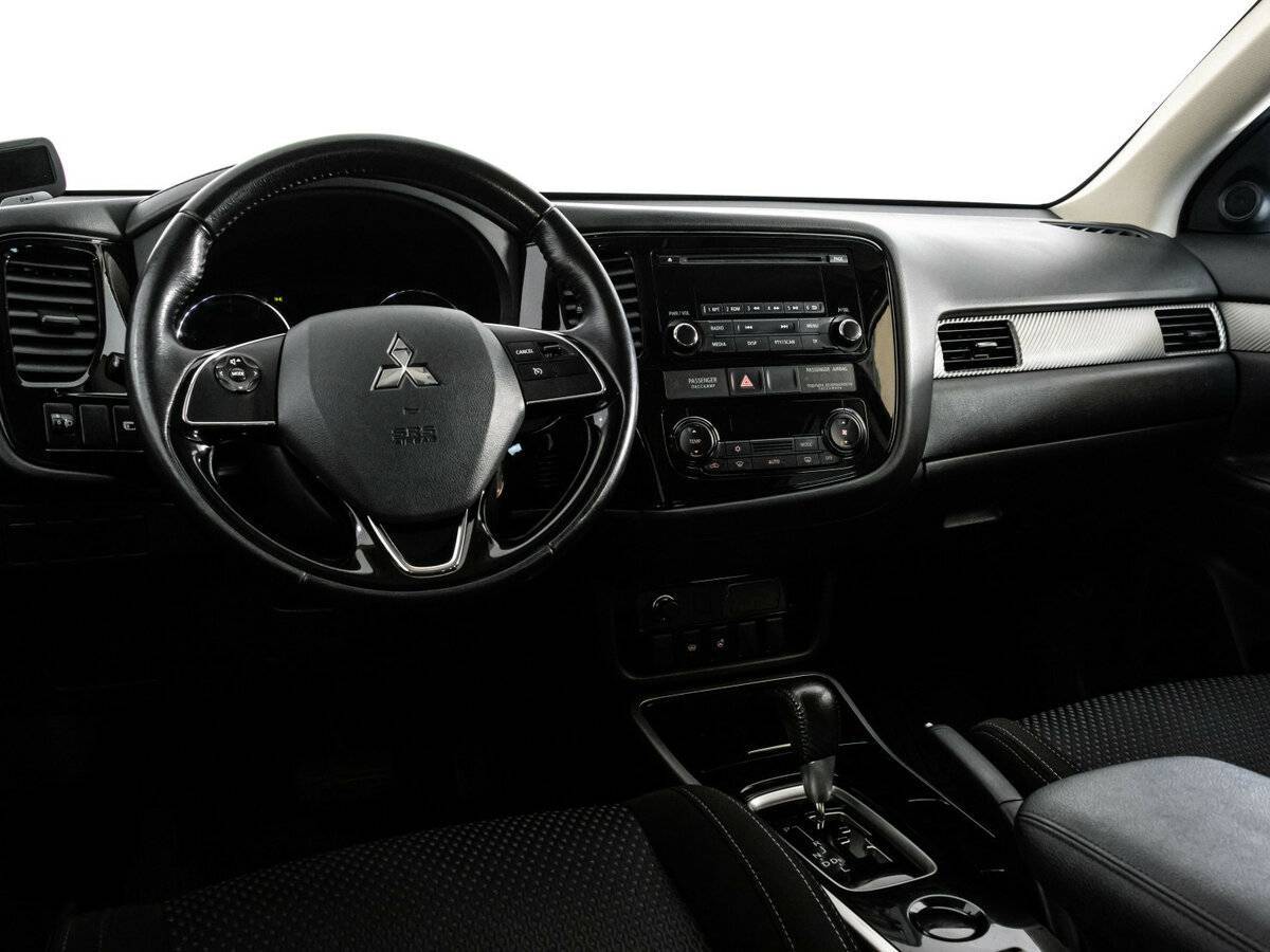 Mitsubishi Outlander, 2018 Фото №11