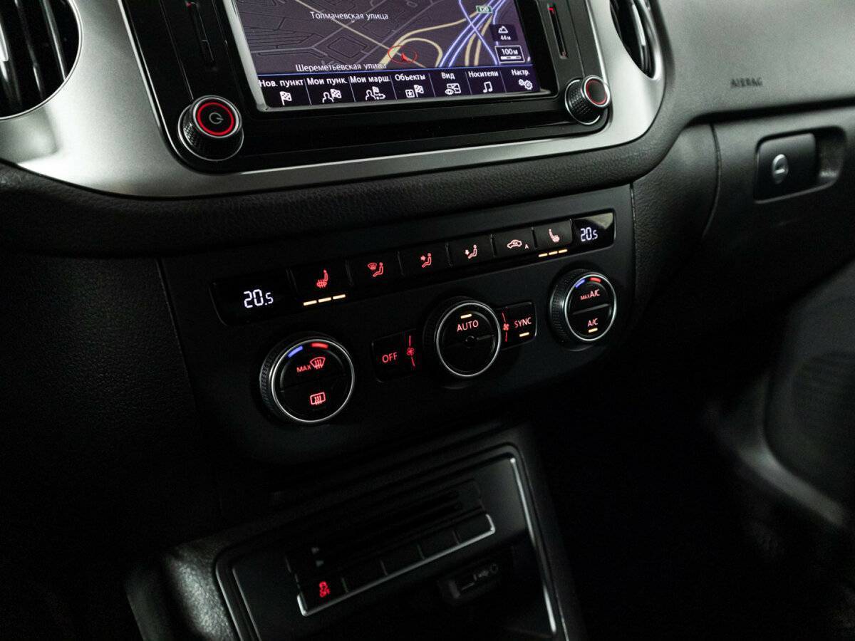 Volkswagen Tiguan, 2016 Фото №18