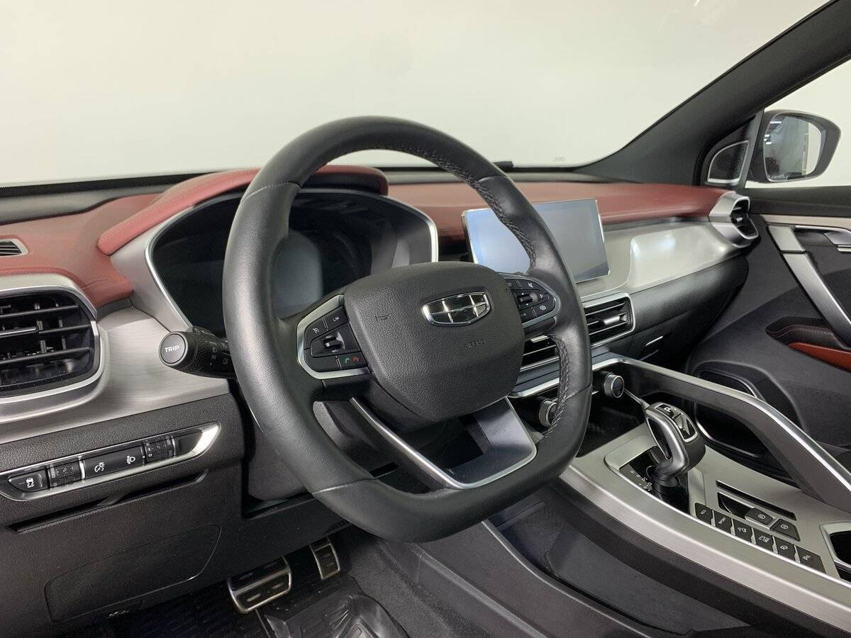 Geely Coolray, 2022 Фото №11