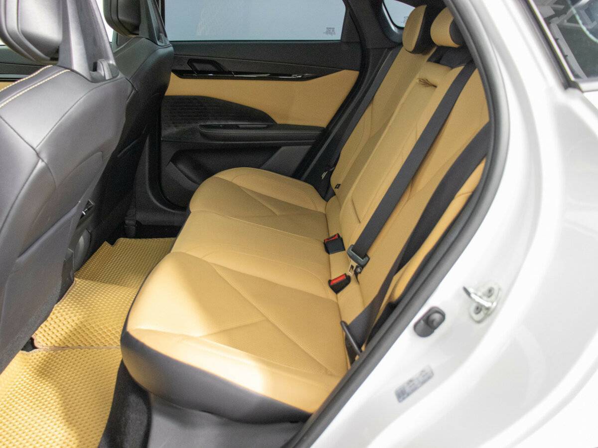 Changan UNI-V, 2023 Фото №11