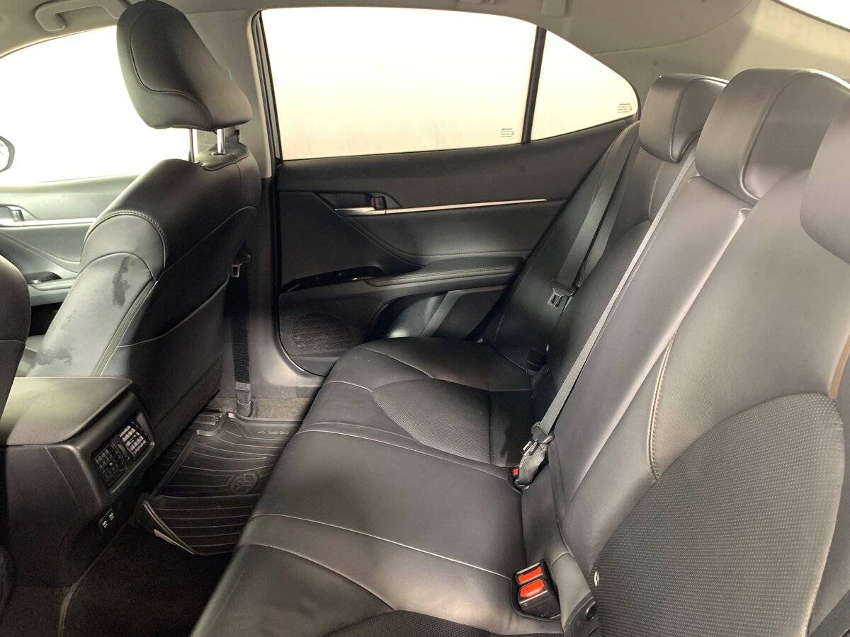 Toyota Camry, 2018 Фото №18