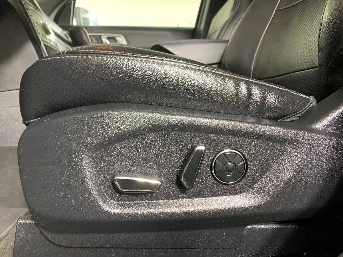 Ford Explorer, 2016 Фото №16