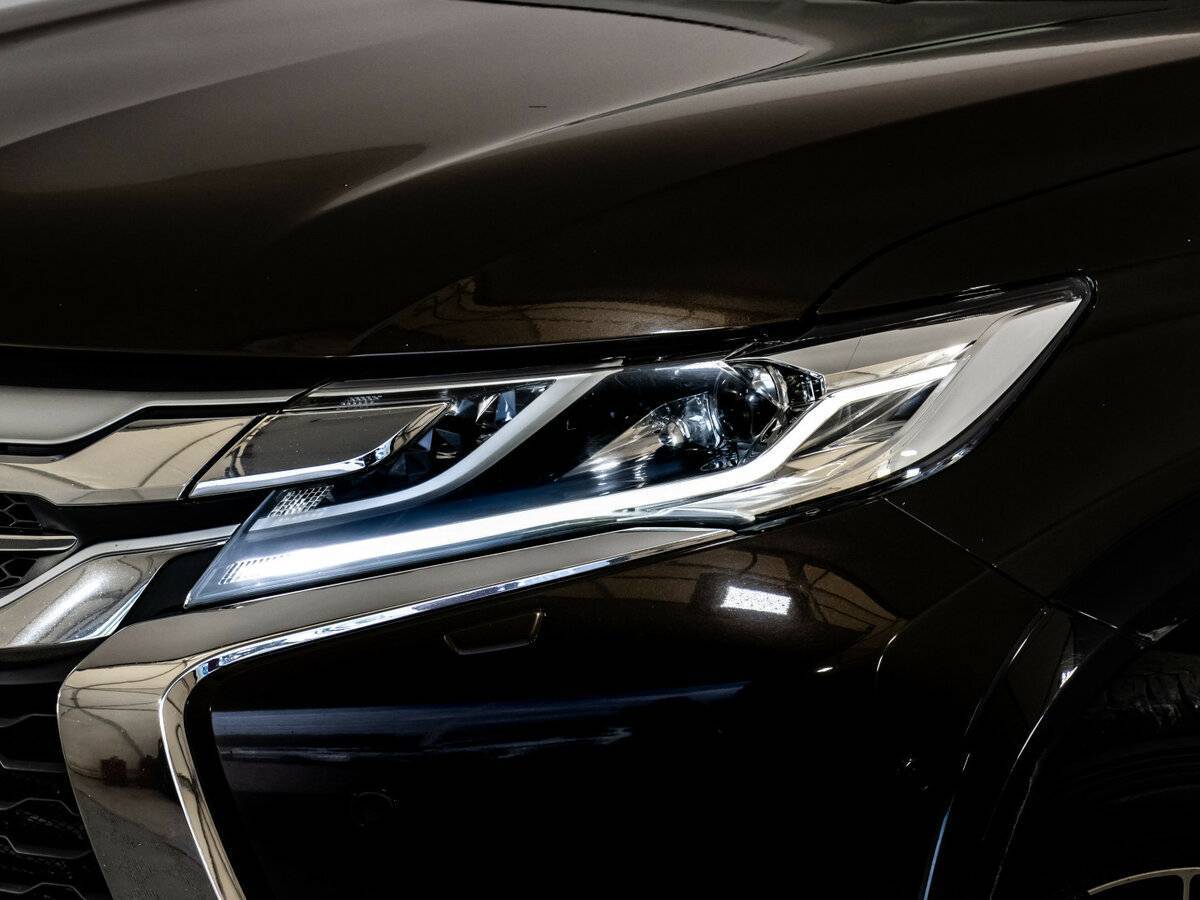 Mitsubishi Pajero Sport, 2019 - 200 578 км. | Фото №2