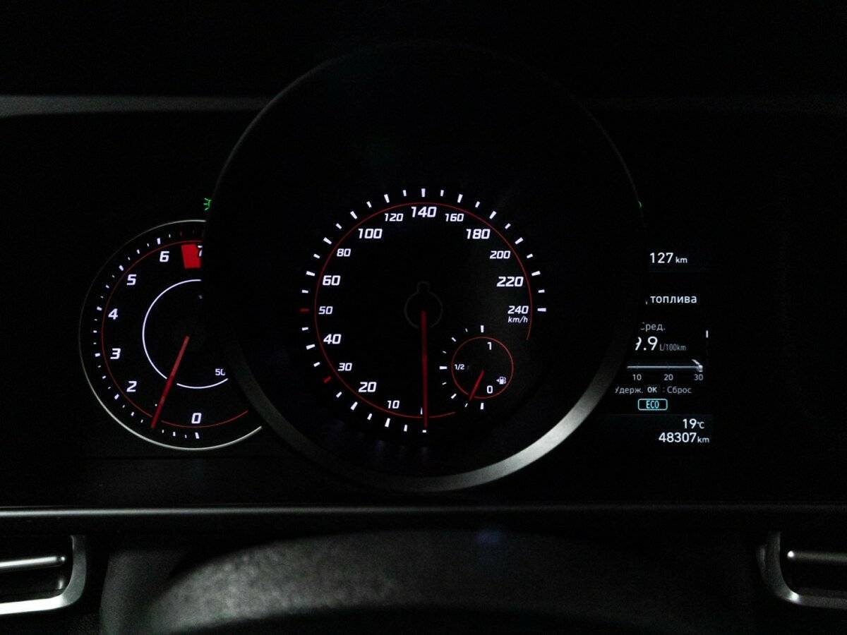 Hyundai Elantra, 2021 Фото №12