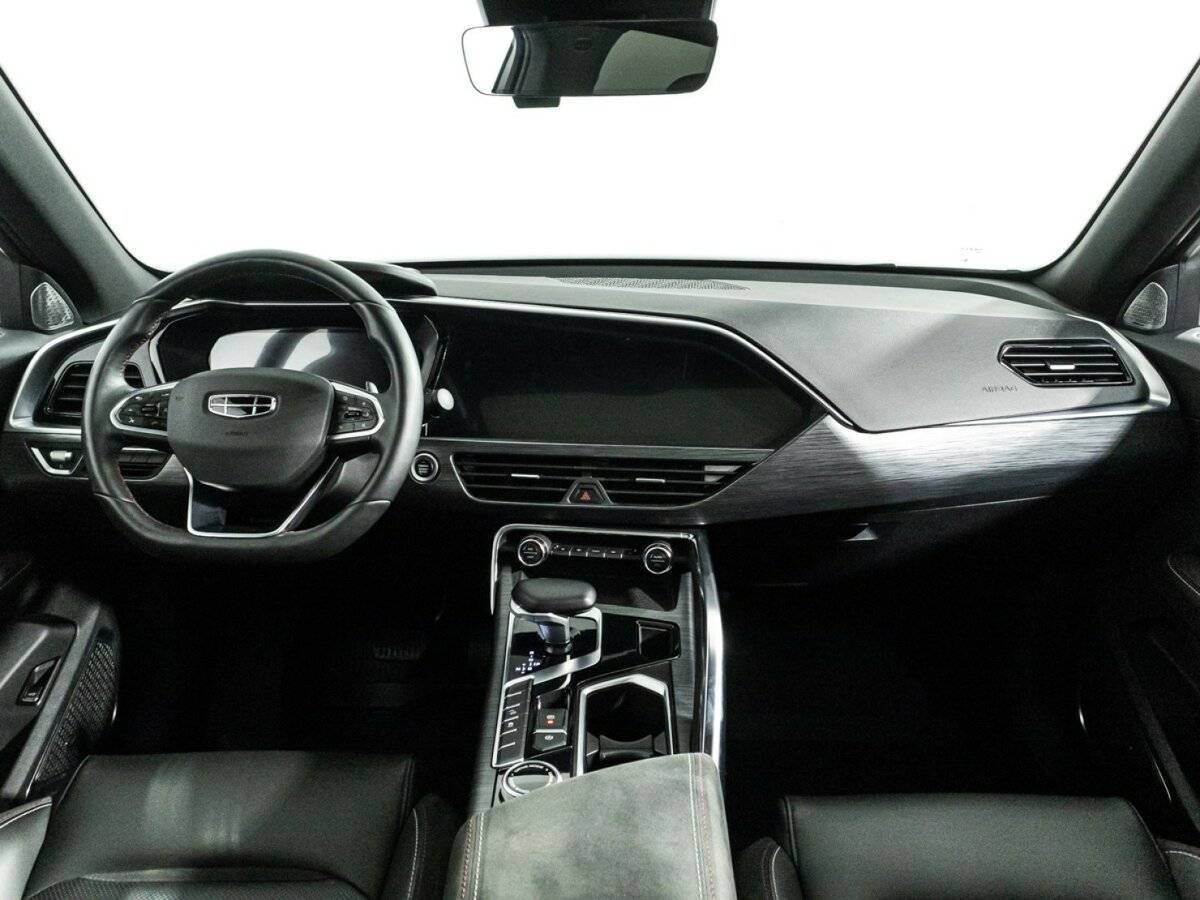 Geely Tugella, 2023 Фото №13