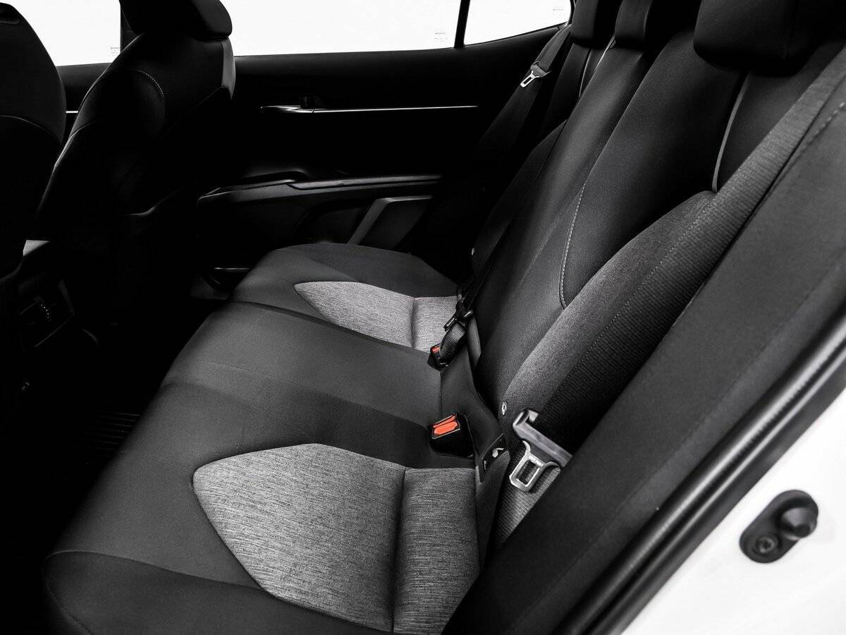 Toyota Camry, 2021 Фото №14