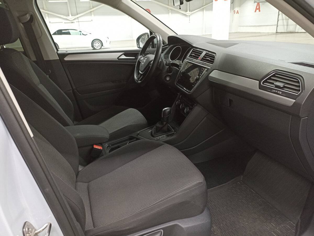 Volkswagen Tiguan, 2019 Фото №11