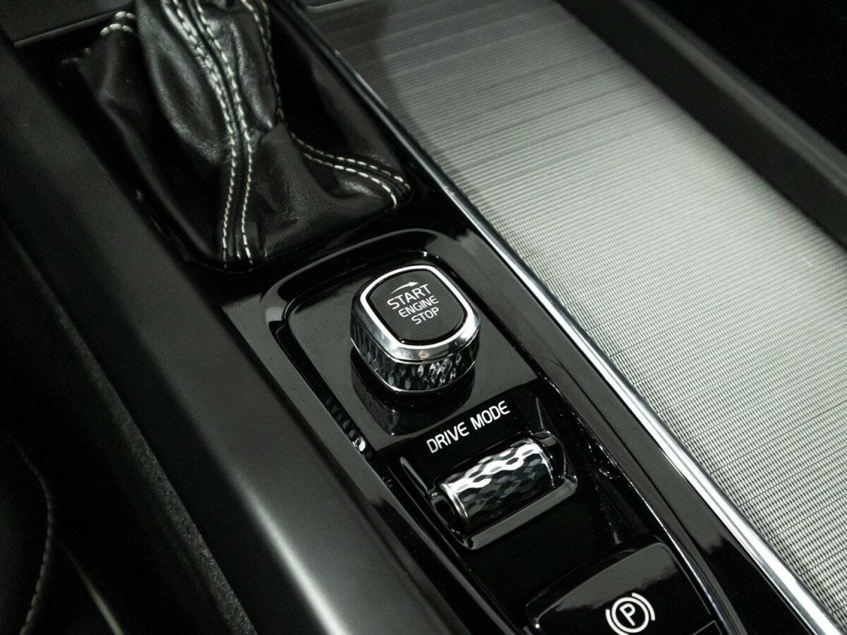 Volvo XC60, 2018 Фото №23