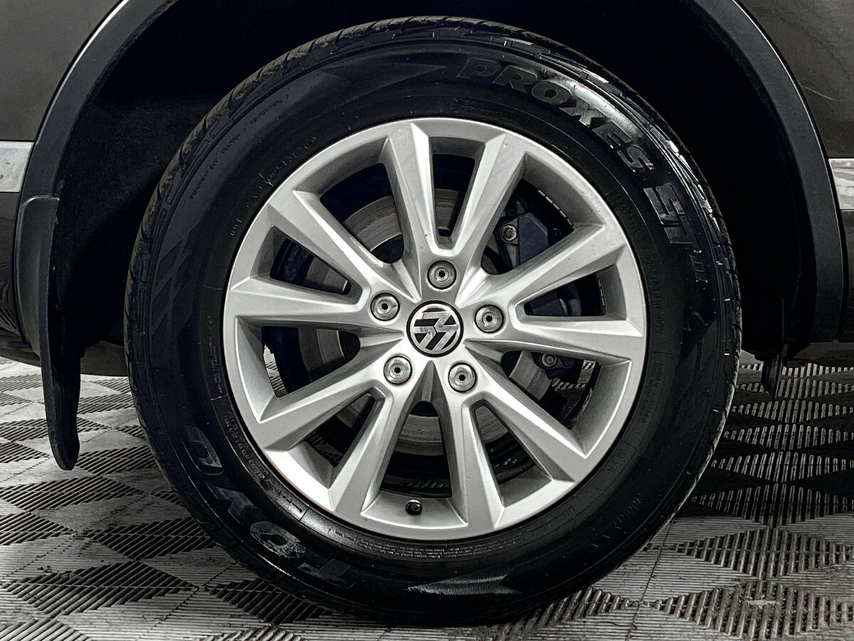 Volkswagen Touareg II Рестайлинг, 2015 Фото №19