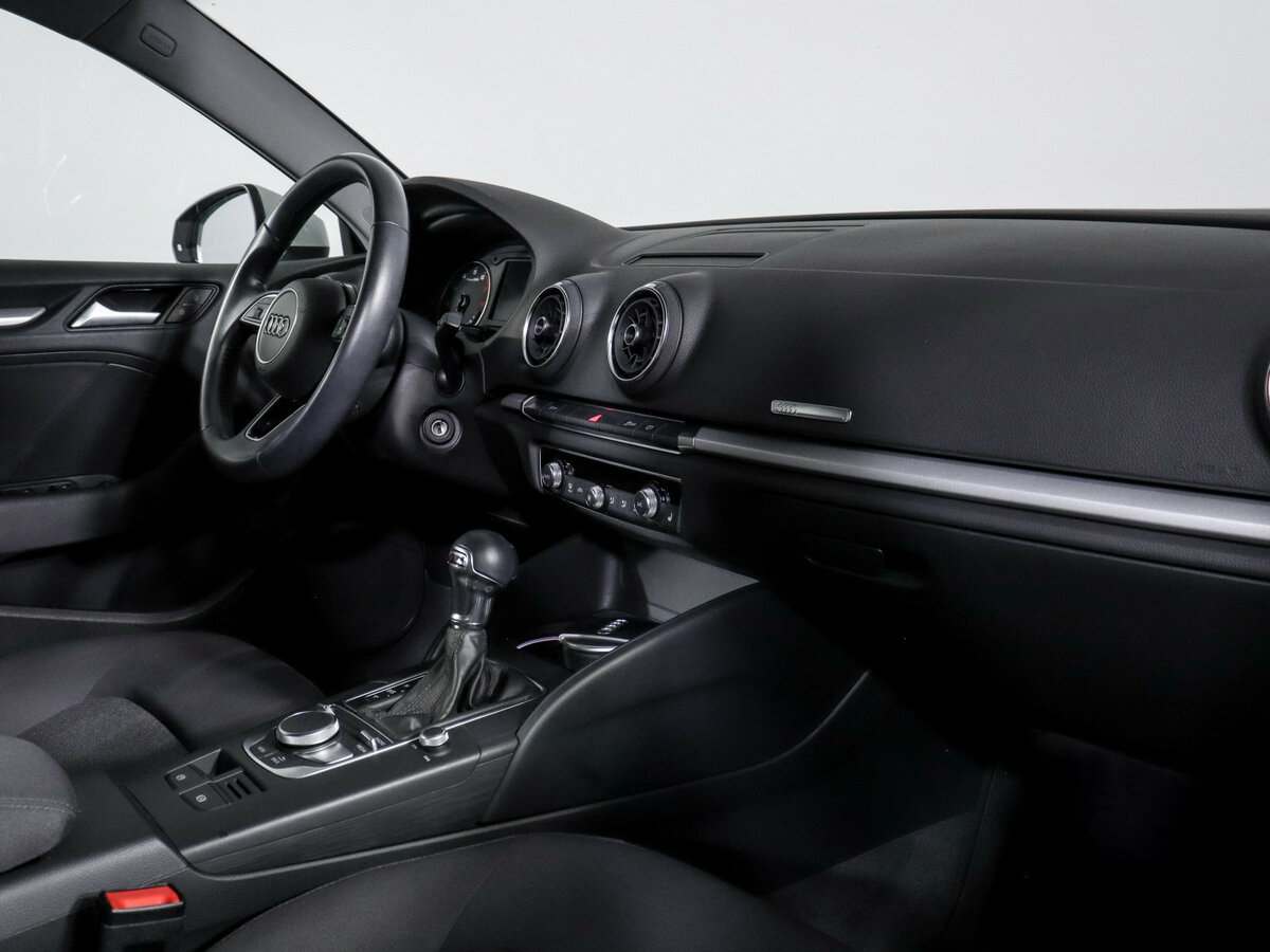 Audi A3 III (8V) Рестайлинг, 2018 - 87 655 км. | Фото №7
