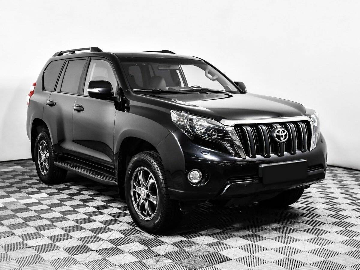 Toyota Land Cruiser Prado 150 Series Рестайлинг 1, 2013 Фото №3