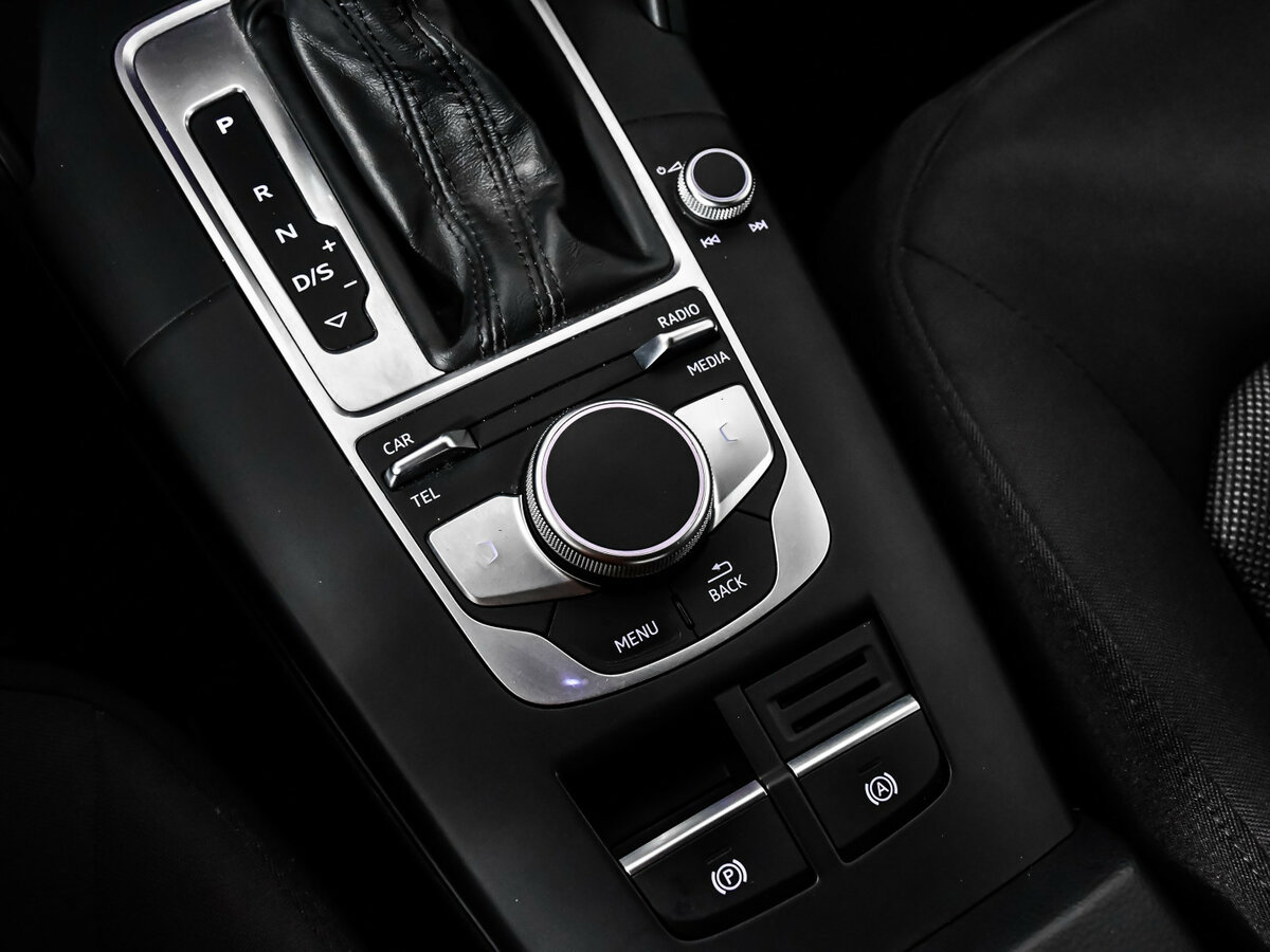 Audi A3 III (8V) Рестайлинг, 2017 Фото №12