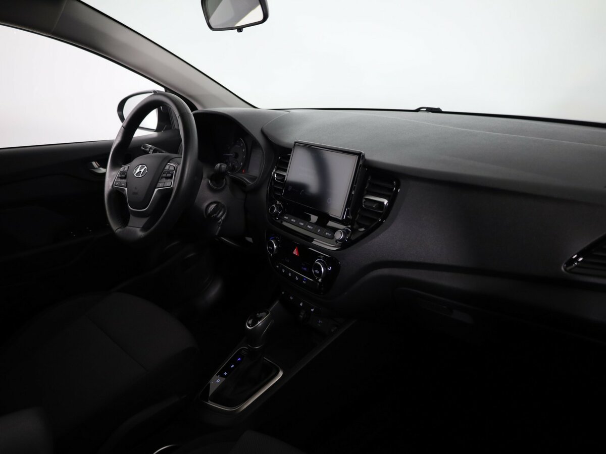 Hyundai Solaris II Рестайлинг, 2021 Фото №15