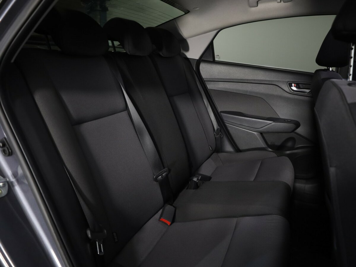 Hyundai Solaris II Рестайлинг, 2021 Фото №17