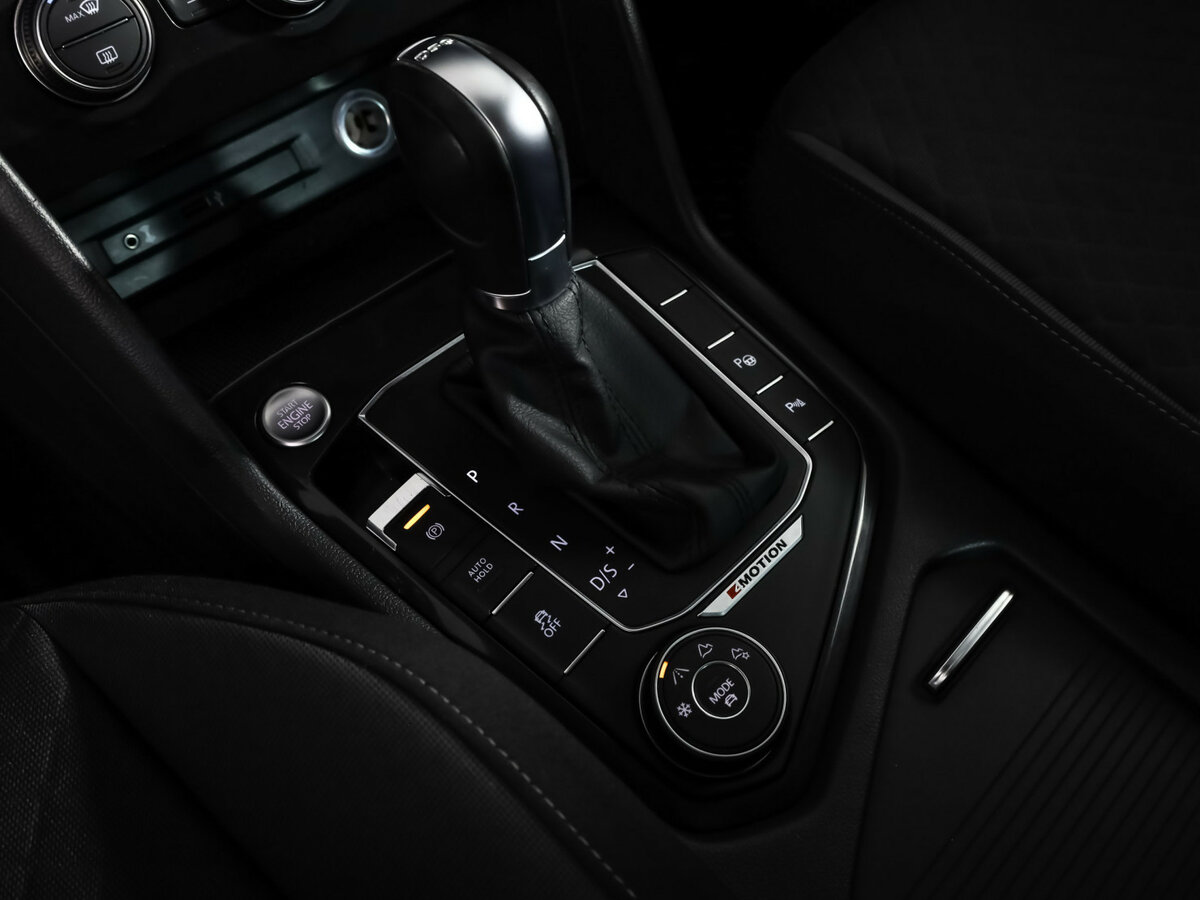 Volkswagen Tiguan II, 2017 Фото №17