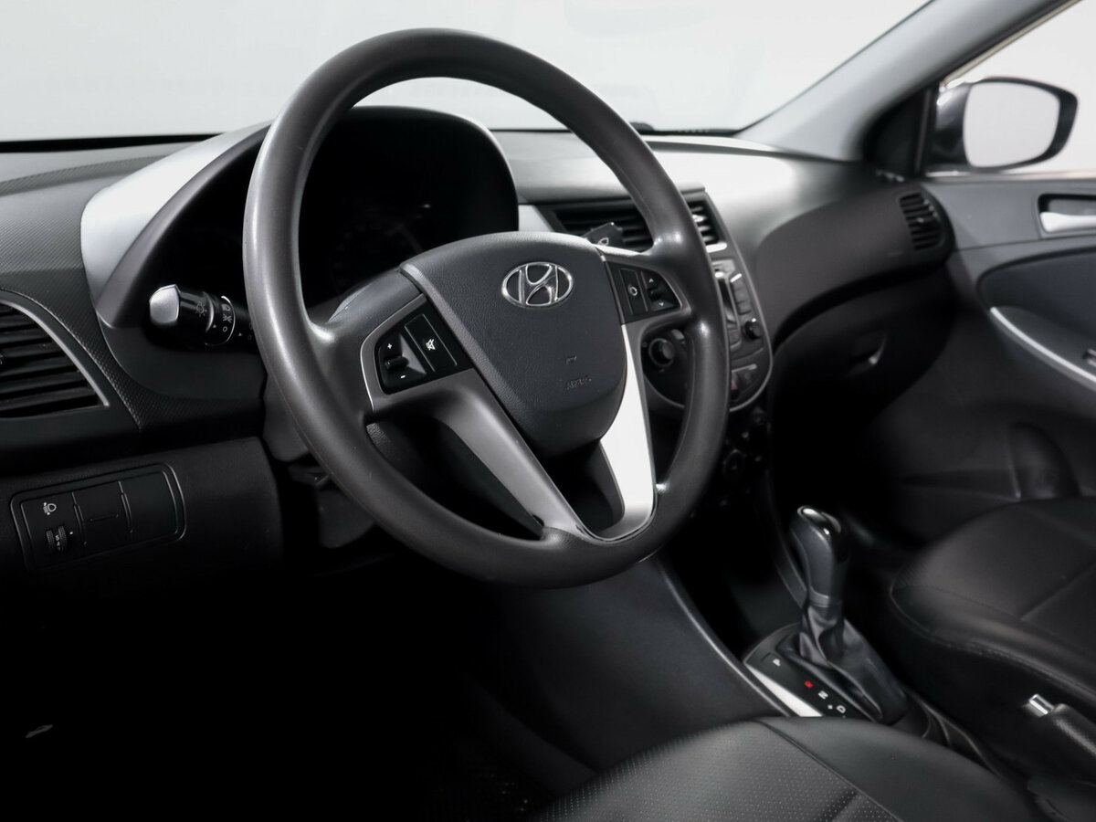 Hyundai Solaris I Рестайлинг, 2014 Фото №11