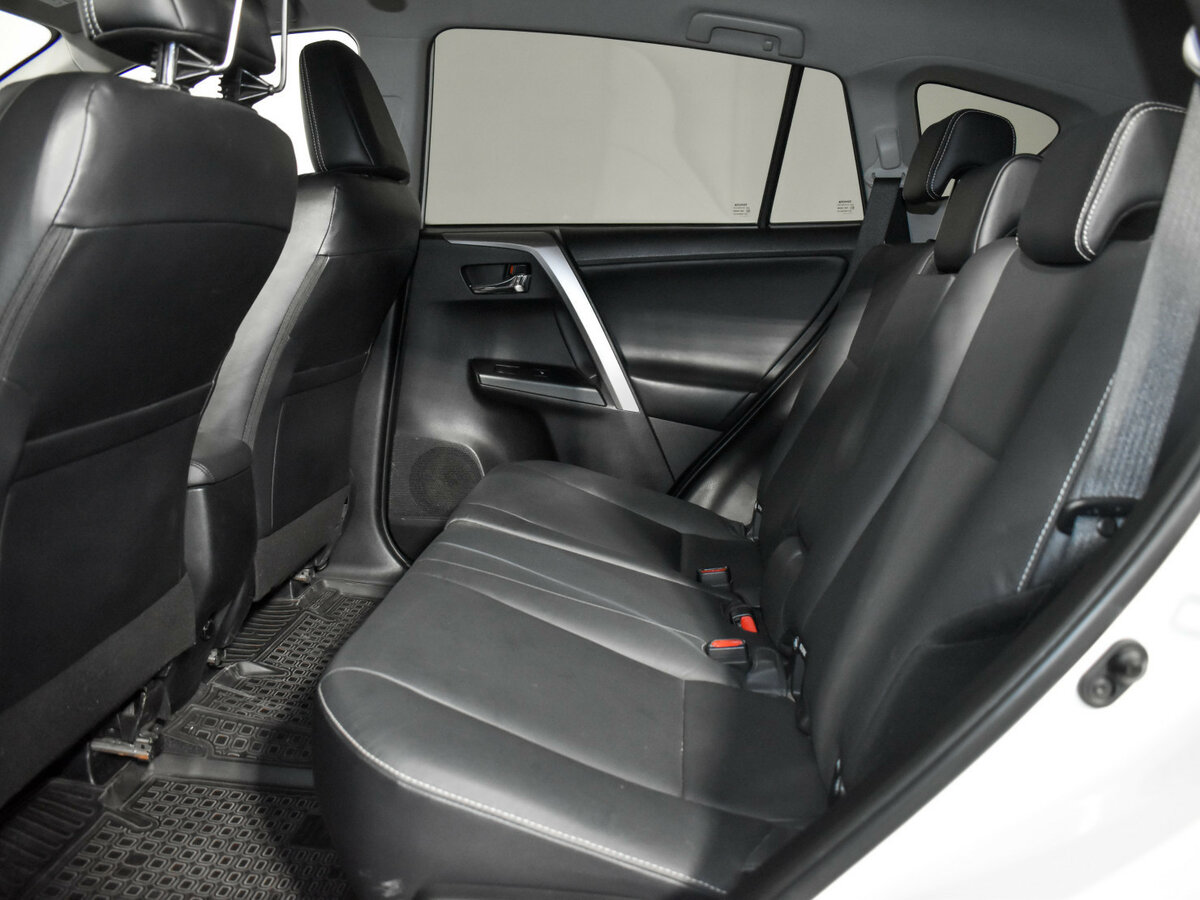Toyota RAV4 IV (XA40) Рестайлинг, 2017 Фото №11