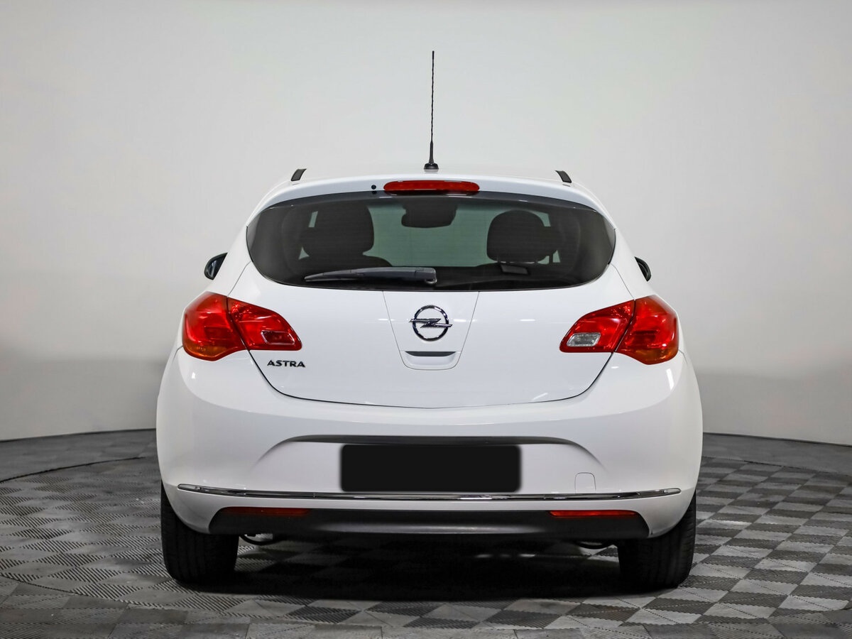 Opel Astra J Рестайлинг, 2014 Фото №5