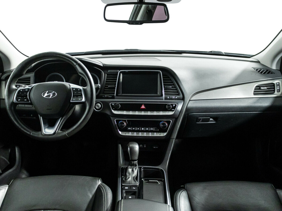 Hyundai Sonata VII (LF) Рестайлинг, 2018 Фото №12