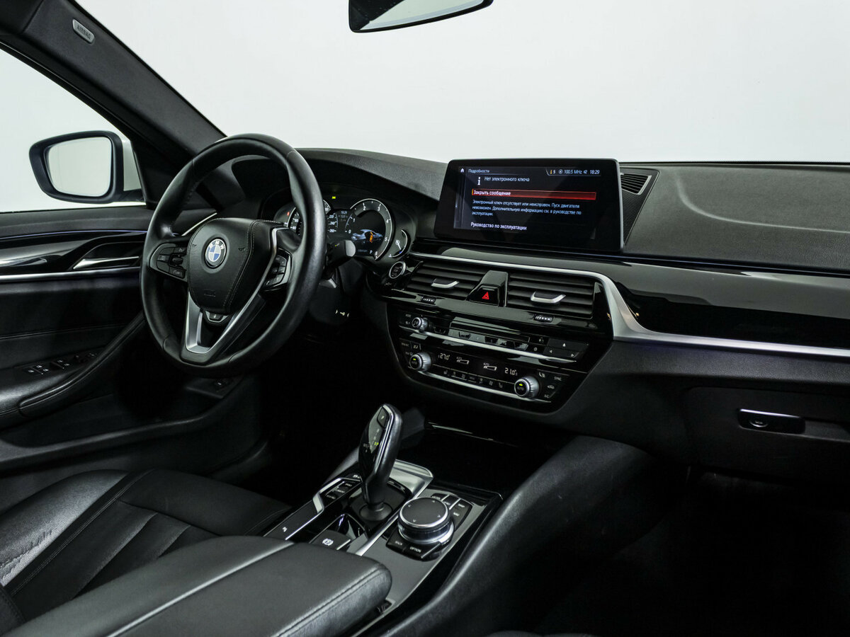 BMW 5 серии 520d VII (G30/G31/G38), 2017 - 122 000 км. | Фото №8