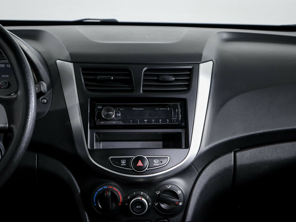 Hyundai Solaris I, 2013 Фото №11