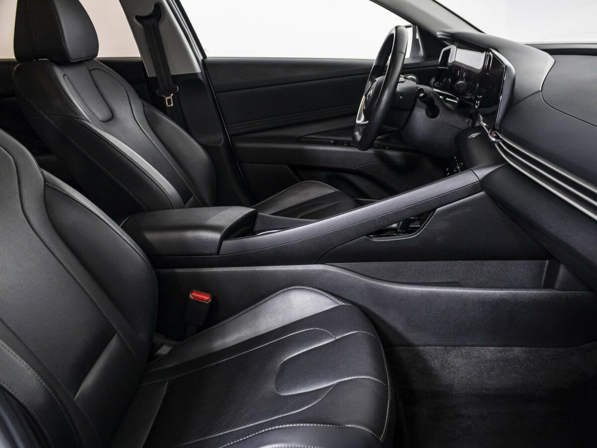 Hyundai Elantra VII (CN7), 2021 - 49 379 км. | Фото №8